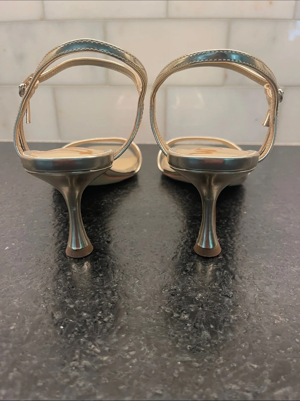 Sam Edelman Metallic Gold Strappy 2 1/4” Heel Sandals - Size 7.5 - Picture 4 of 6